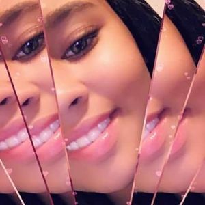 Meet your Posher, Roxie